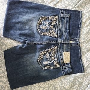 Miss Me Jean's sz 33 short